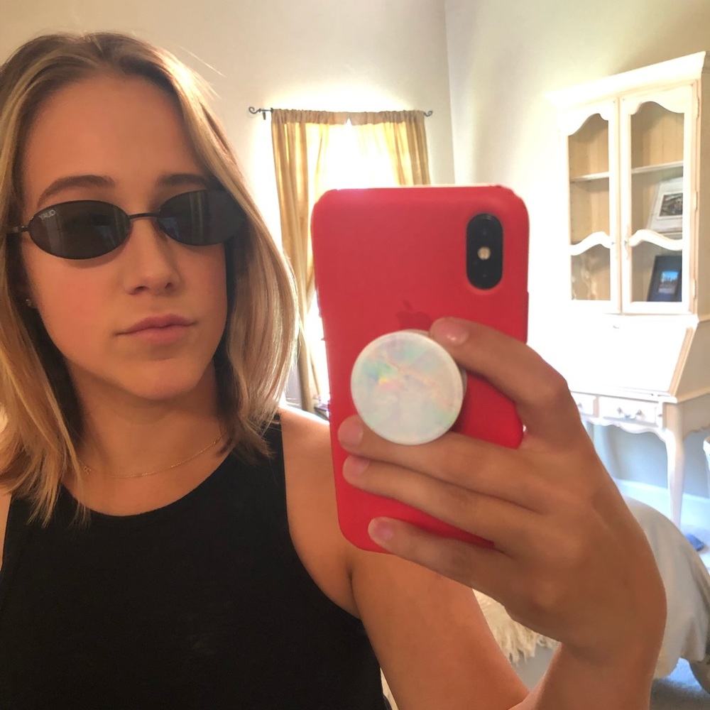 QUAY small frame glasses in CLOUT style